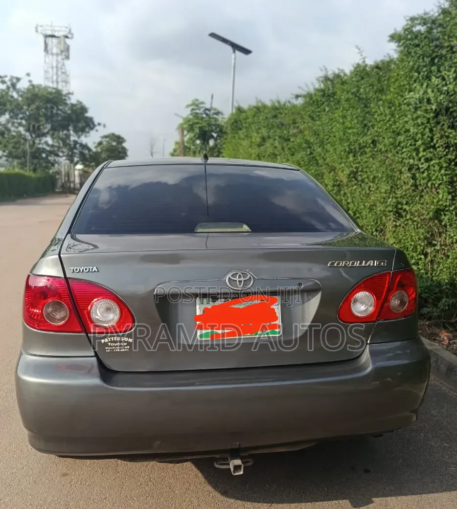Toyota Corolla 2006 Gray