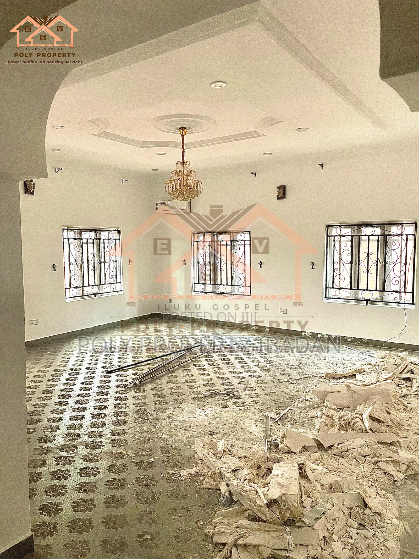 5bdrm Duplex in Kolapo Ishola Gra, Akobo for rent