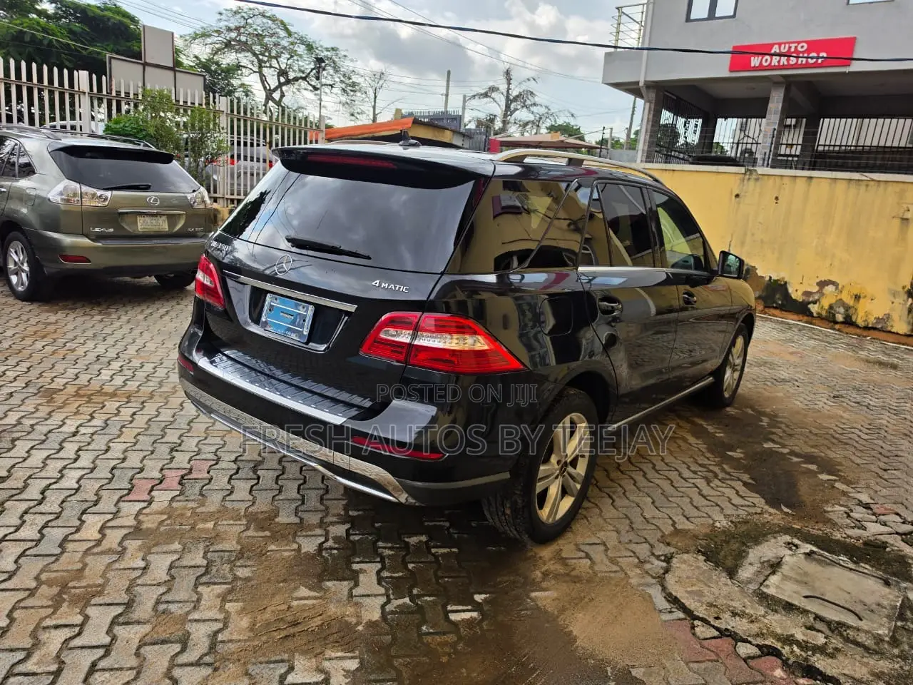Mercedes-Benz M Class ML350 4MATIC 4dr SUV AWD (3.5L 6cyl 7A) 2014