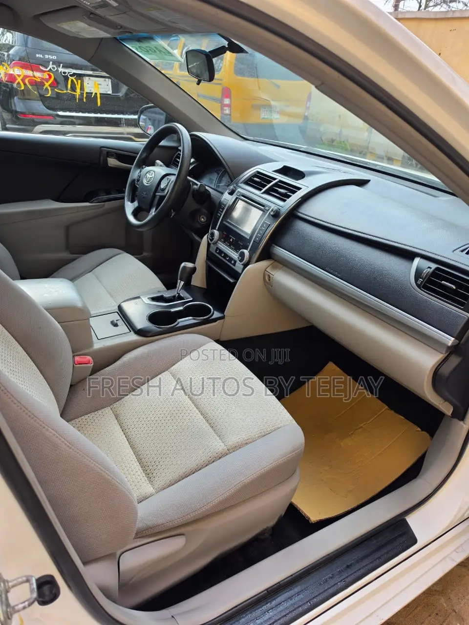 Toyota Camry LE 4dr Sedan (2.5L 4cyl 6A) 2013 White