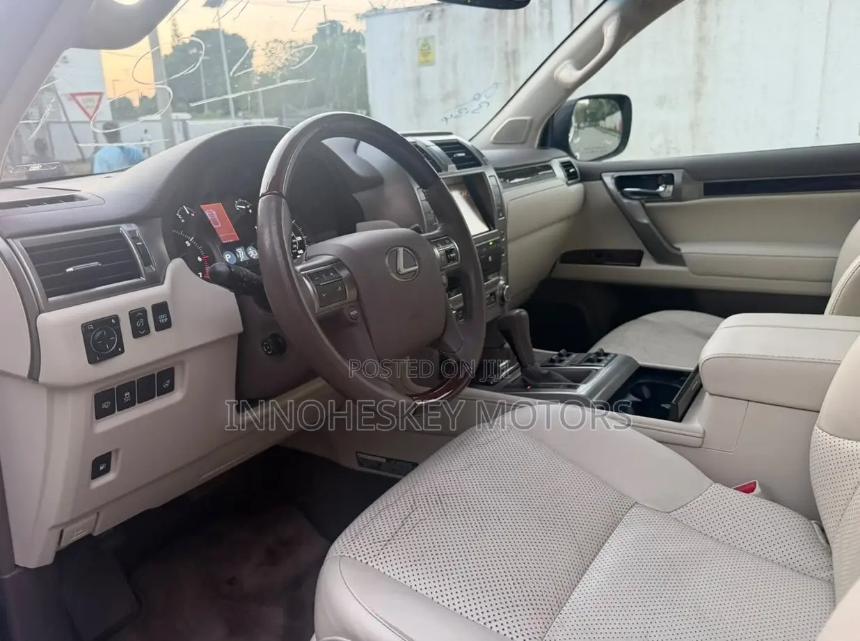 Lexus GX 460 Luxury 2015 Silver