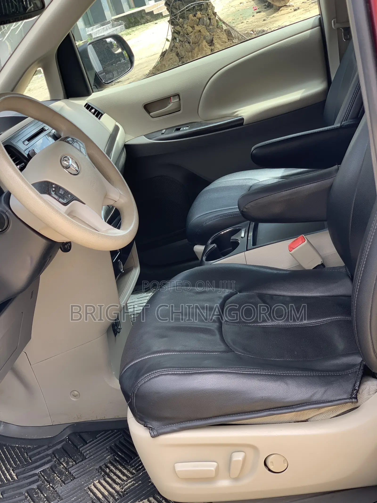 Toyota Sienna LE 7 Passenger Mobility 2011 Red