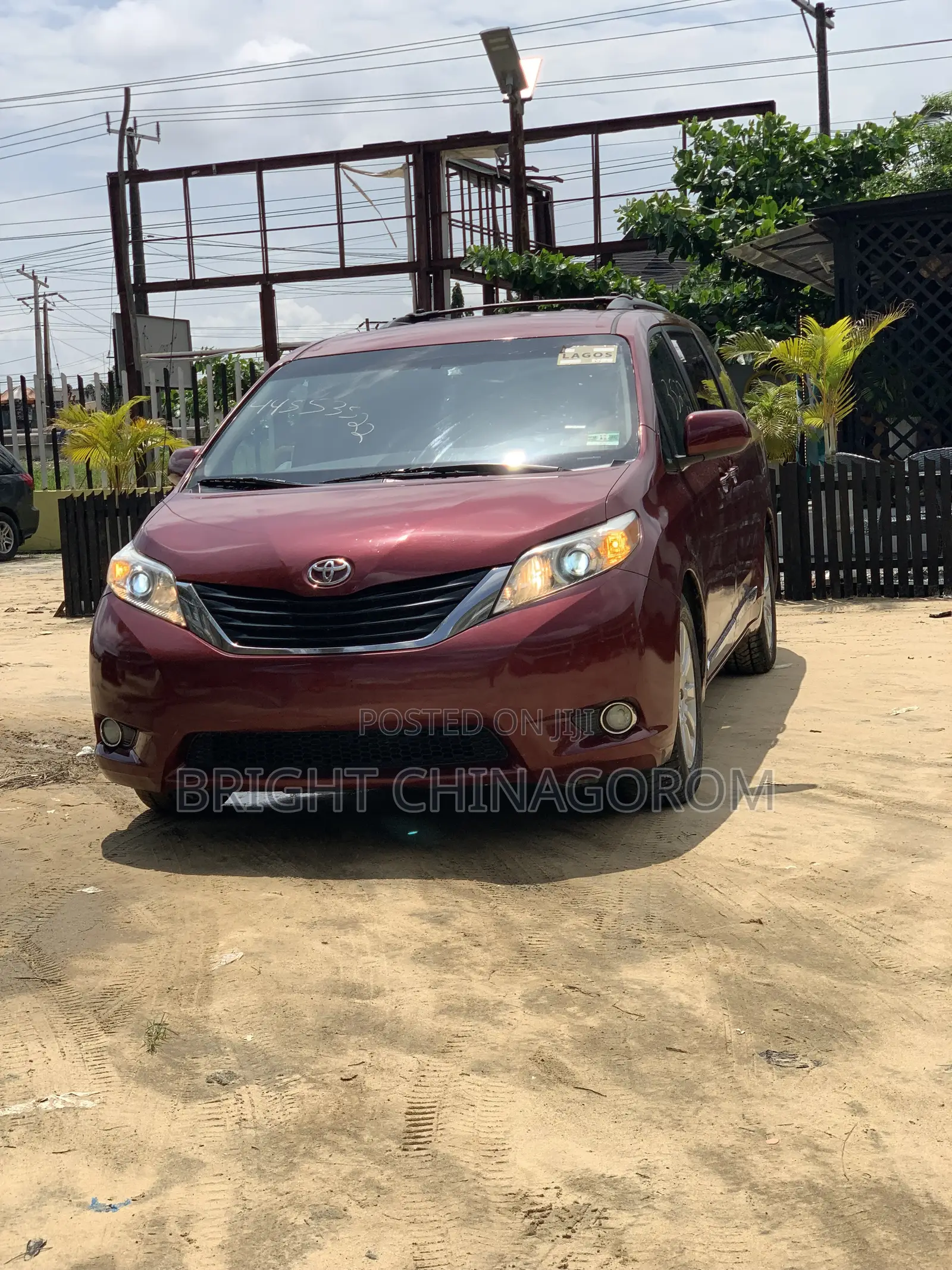 Toyota Sienna LE 7 Passenger Mobility 2011 Red