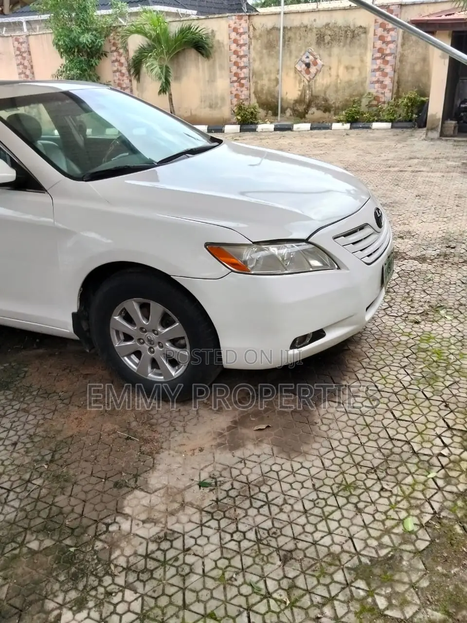 Toyota Camry XLE 4dr Sedan (2.4 4cyl 5A) 2008 White