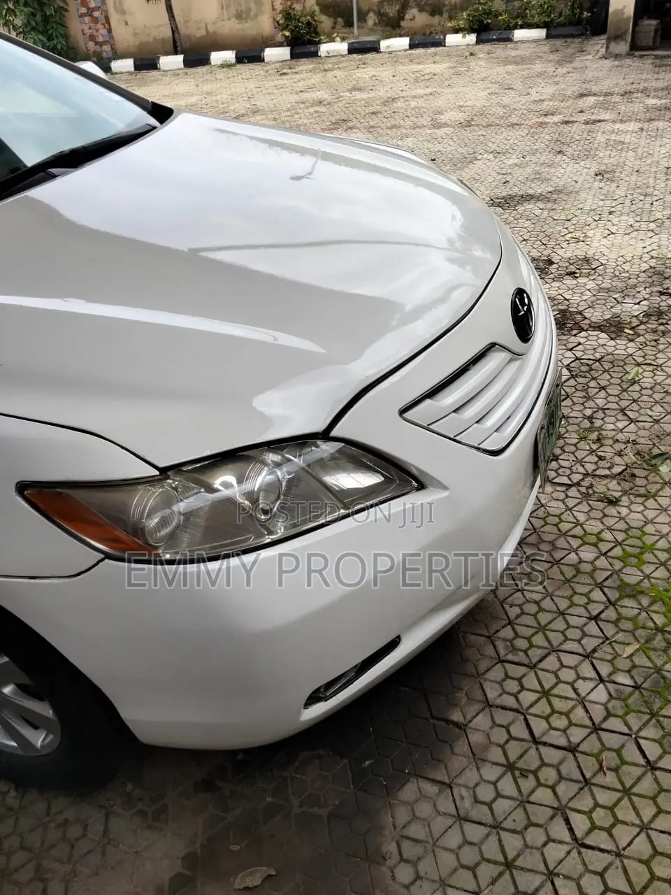 Toyota Camry XLE 4dr Sedan (2.4 4cyl 5A) 2008 White