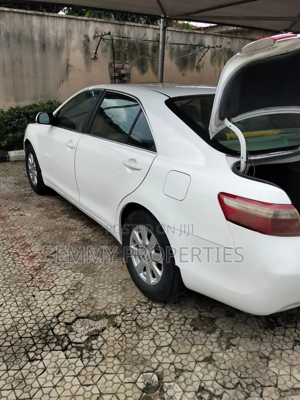 Toyota Camry XLE 4dr Sedan (2.4 4cyl 5A) 2008 White