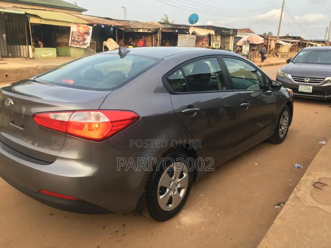 Kia Forte LX Sedan 2014 Gray