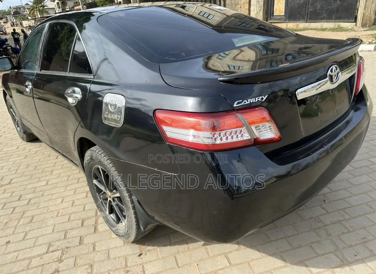 Toyota Camry 2.4 LE 2008 Black
