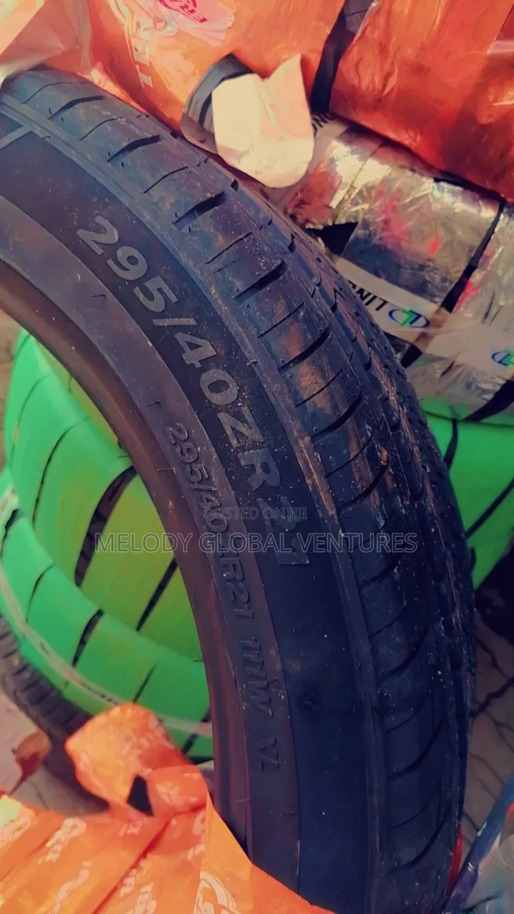 295/40r21 Teraflex Tires/ Heavy Duty and High Quality/ G L S G L