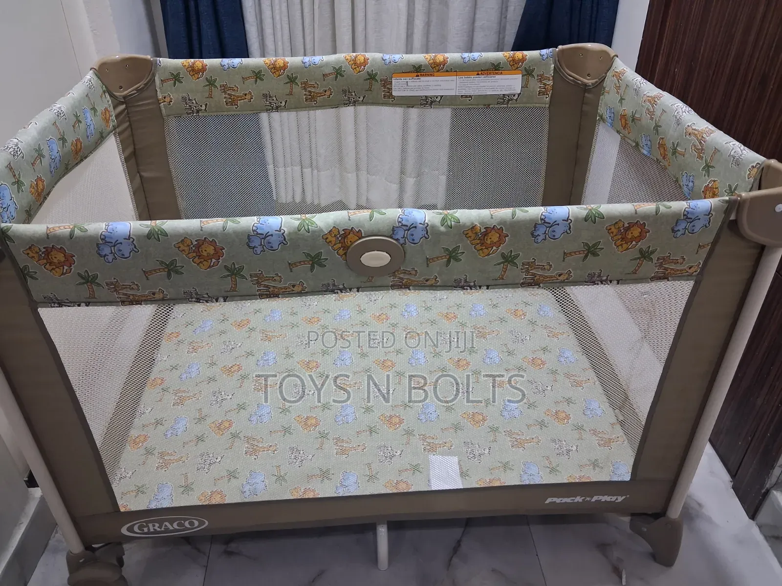 Baby Cot Play Pen Green Background With Design