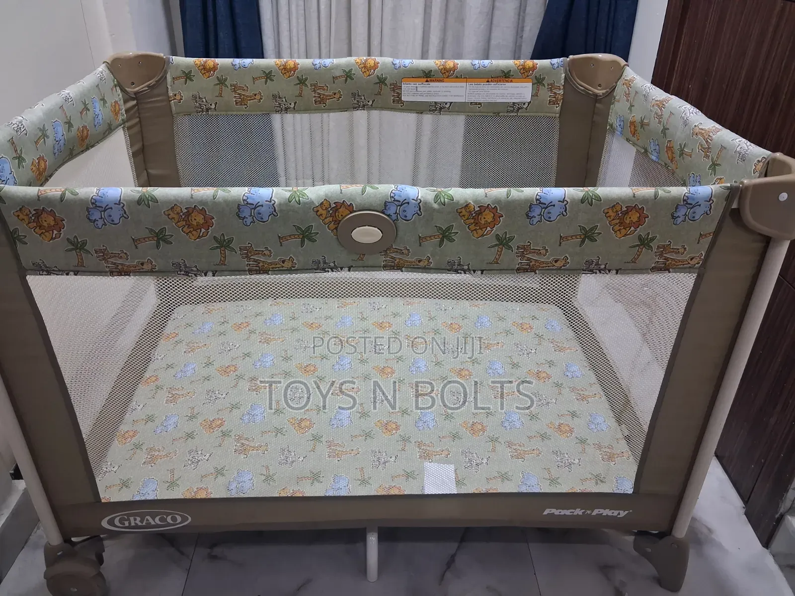 Baby Cot Play Pen Green Background With Design