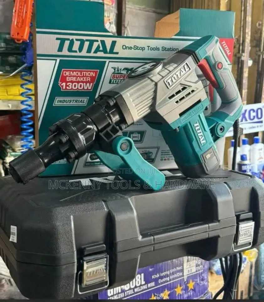 Total Th213006 230-240v 1300w Demolition Breaker