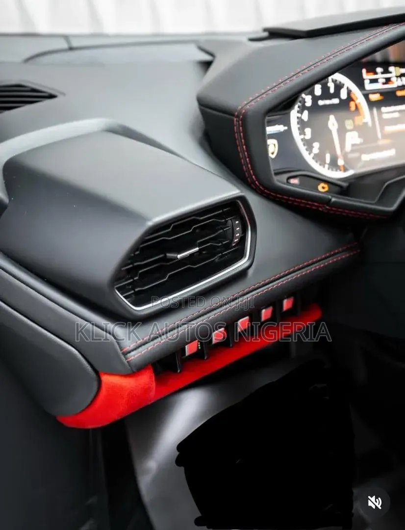 New Lamborghini Huracan 2025 White