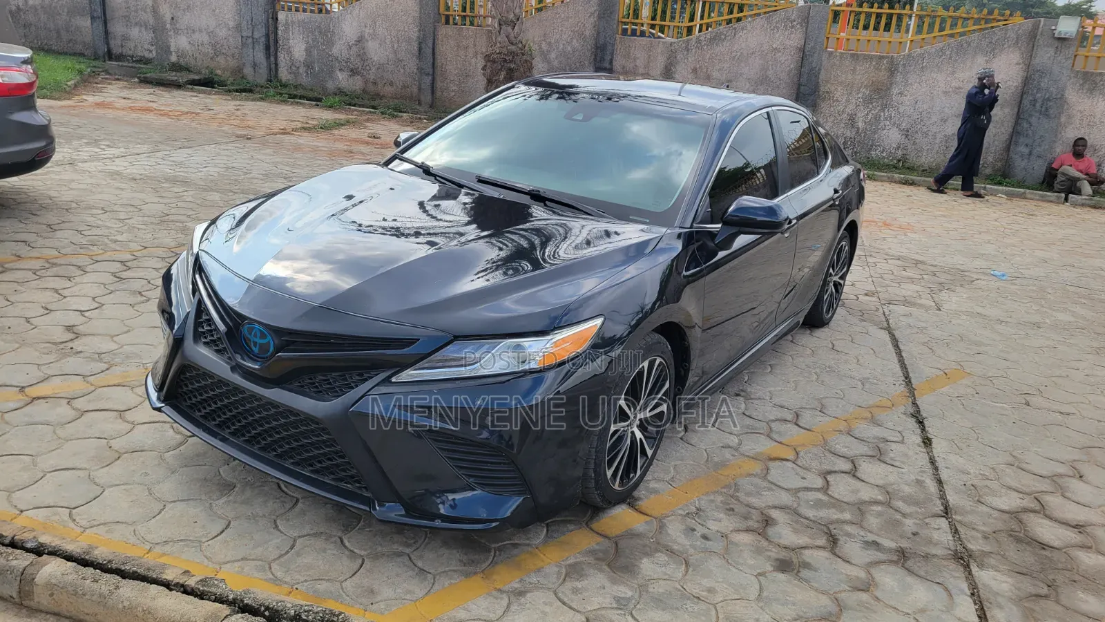 Toyota Camry 2019 Blue