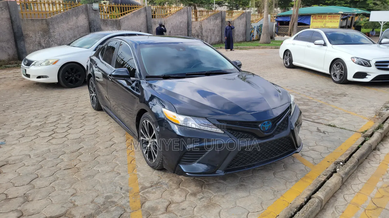 Toyota Camry 2019 Blue