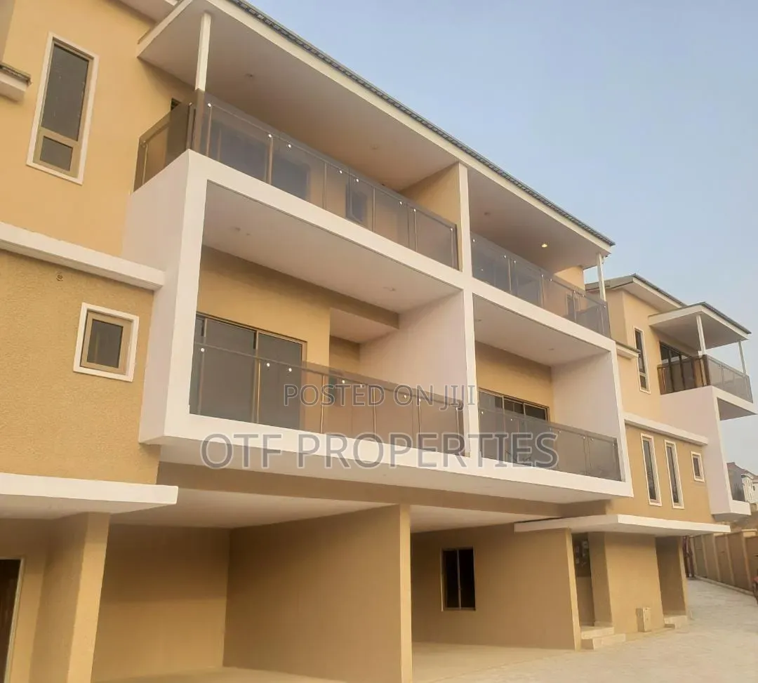 4bdrm Duplex in 6Units Of 4Bedroom, Guzape District for sale