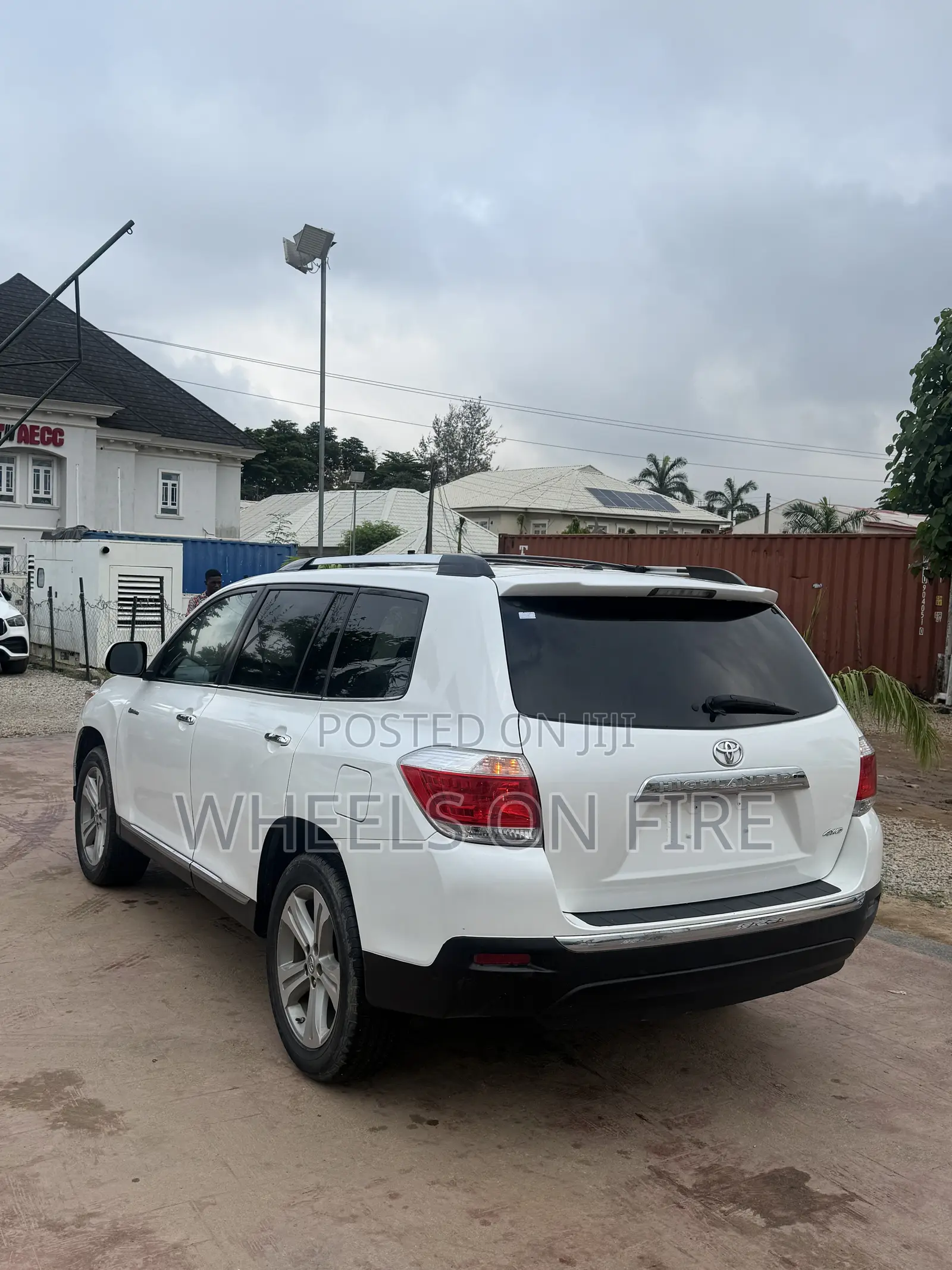 Toyota Highlander Limited 3.5l 4WD 2013 White