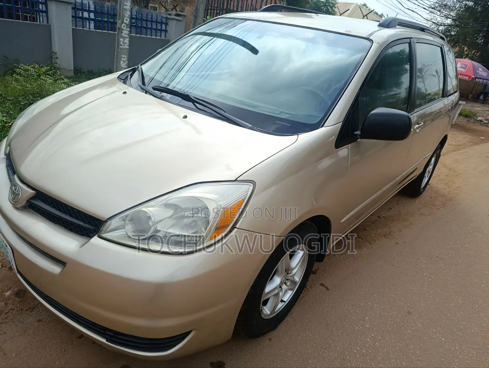 Toyota Sienna 2005 Gold