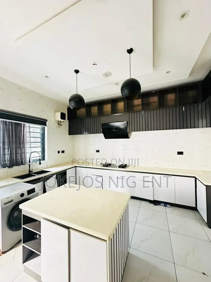 4bdrm Duplex in Ikota Gra for rent