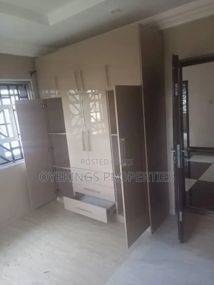 4bdrm Duplex in Akoto Elebu, Oluyole for sale