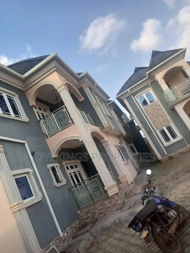 4bdrm Duplex in Akoto Elebu, Oluyole for sale