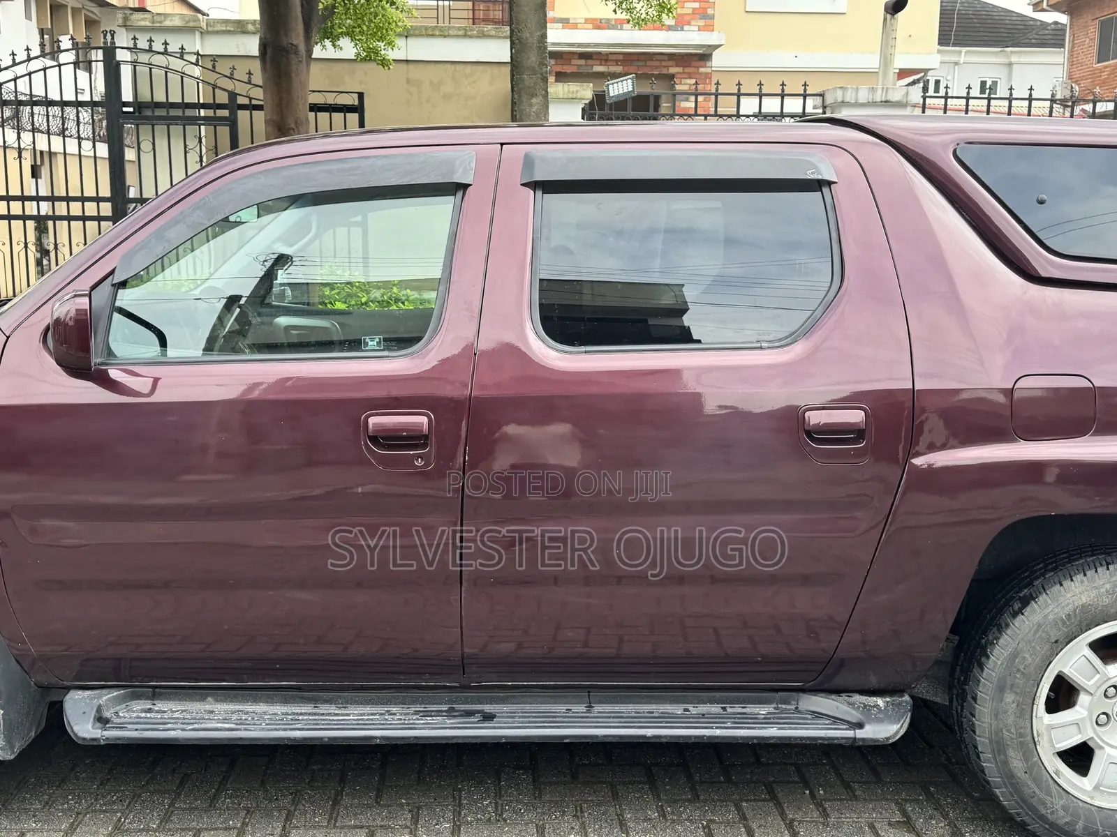 Honda Ridgeline RTS 4x4 Crew Cab 122 in. WB 2012 Maroon