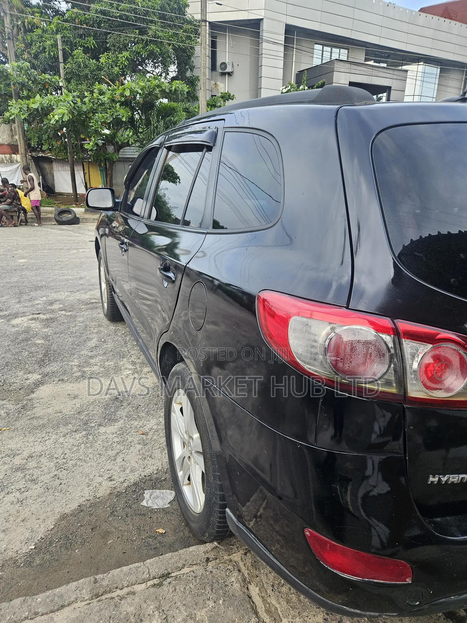 Hyundai Santa Fe 2011 Black
