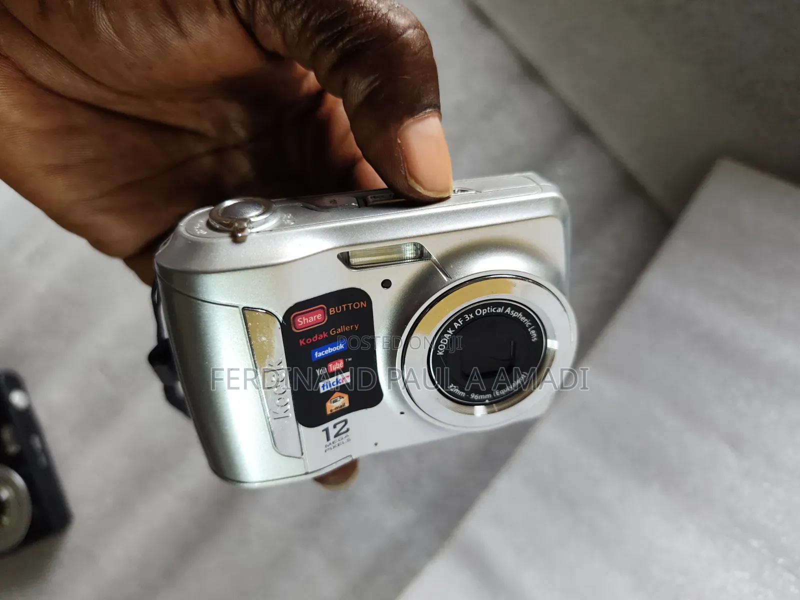 Kodak Digital Photo Video Camera for Vintage Passport Snapping