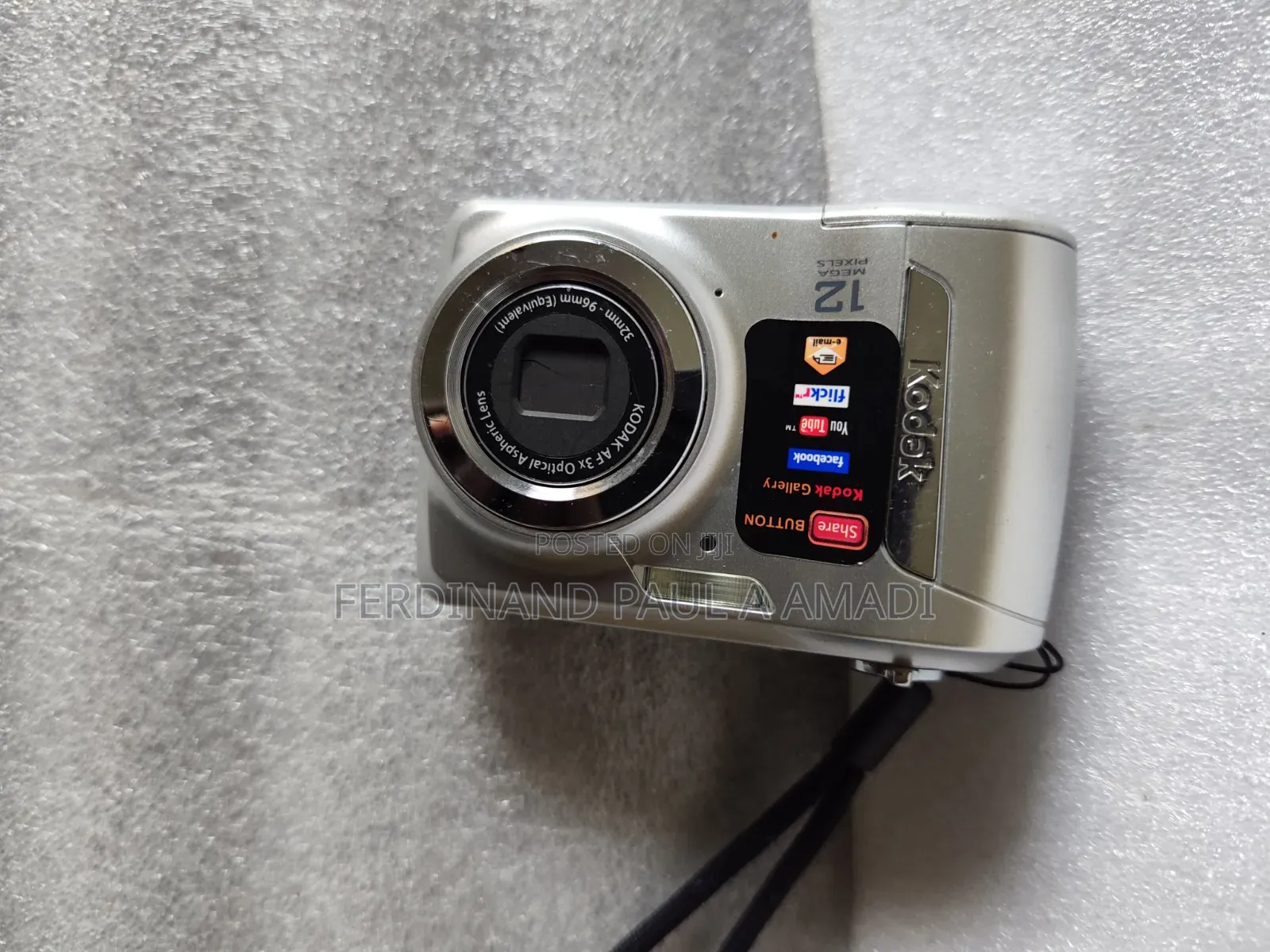 Kodak Digital Photo Video Camera for Vintage Passport Snapping