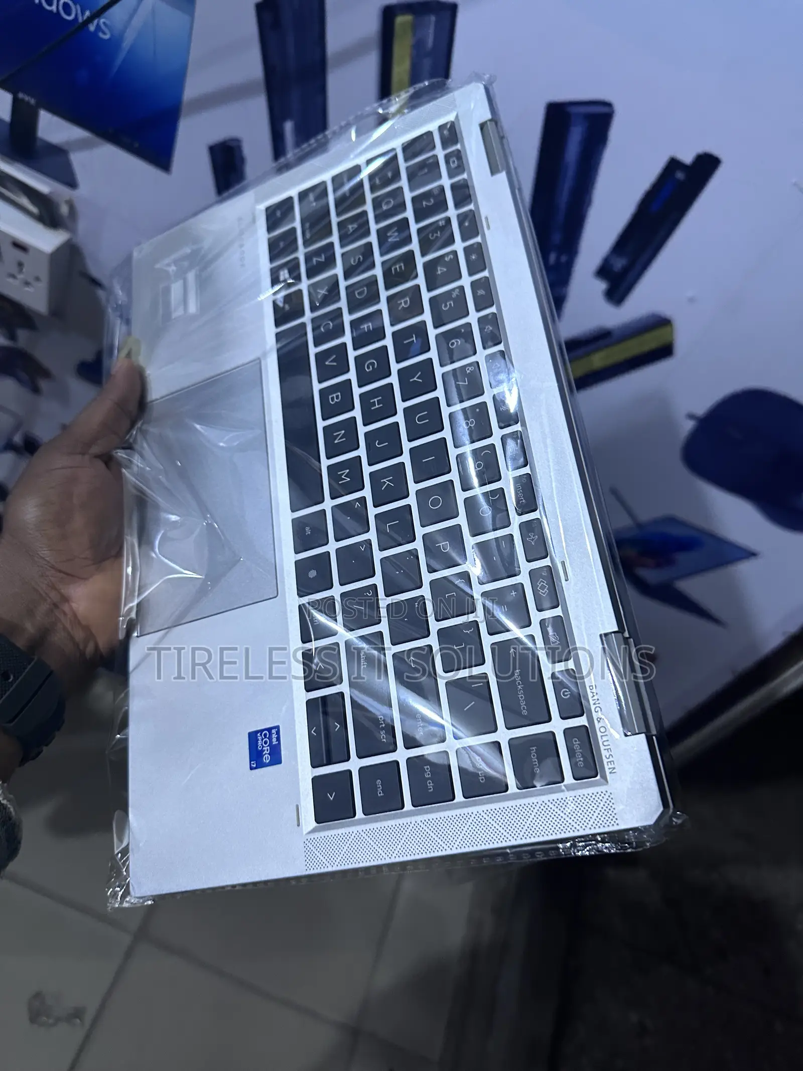 Laptop HP EliteBook 1040 G8 16GB Intel Core i7 SSD 512GB