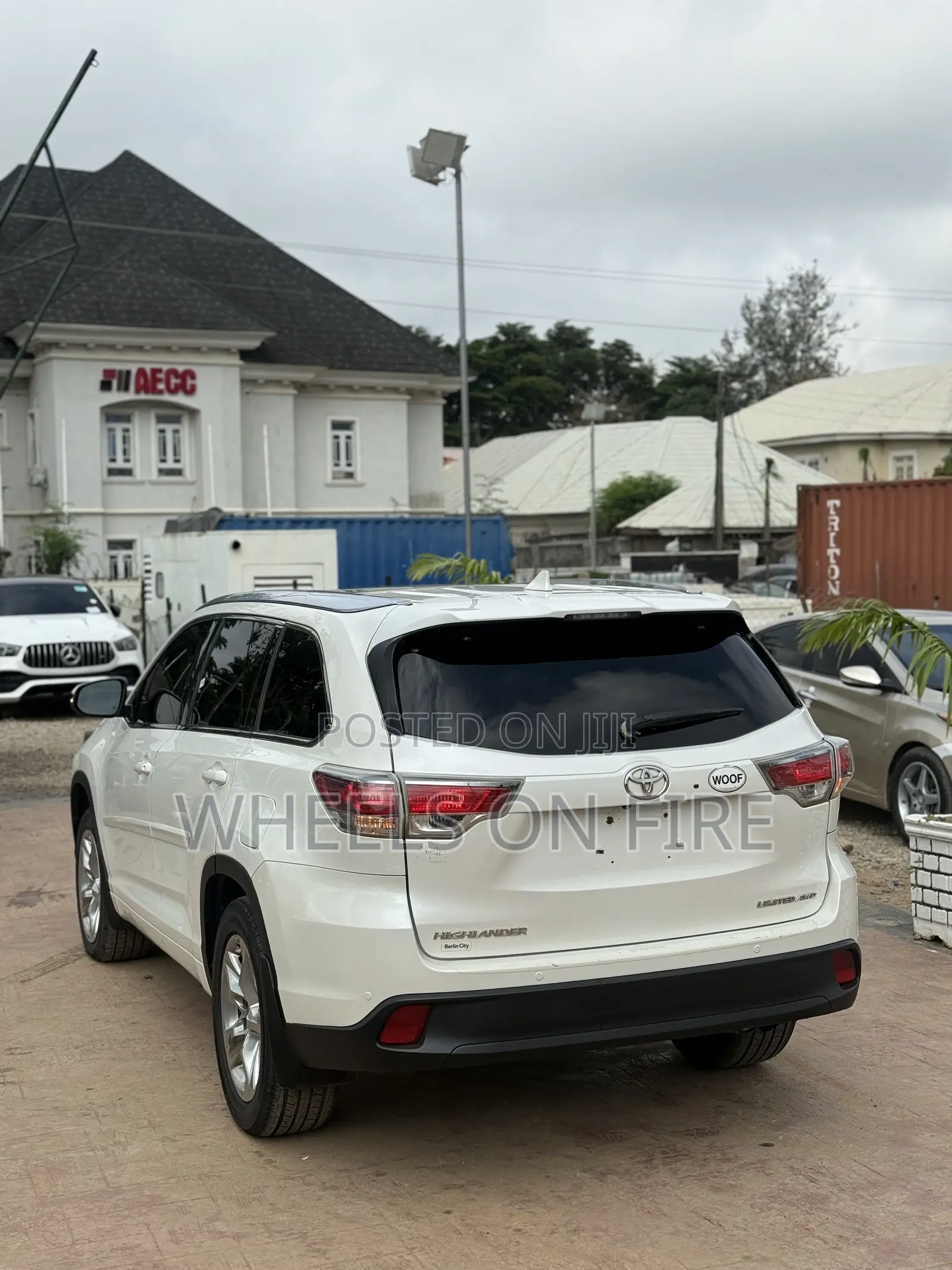 Toyota Highlander Limited 4dr SUV AWD (3.5L 6cyl 6A) 2014 White