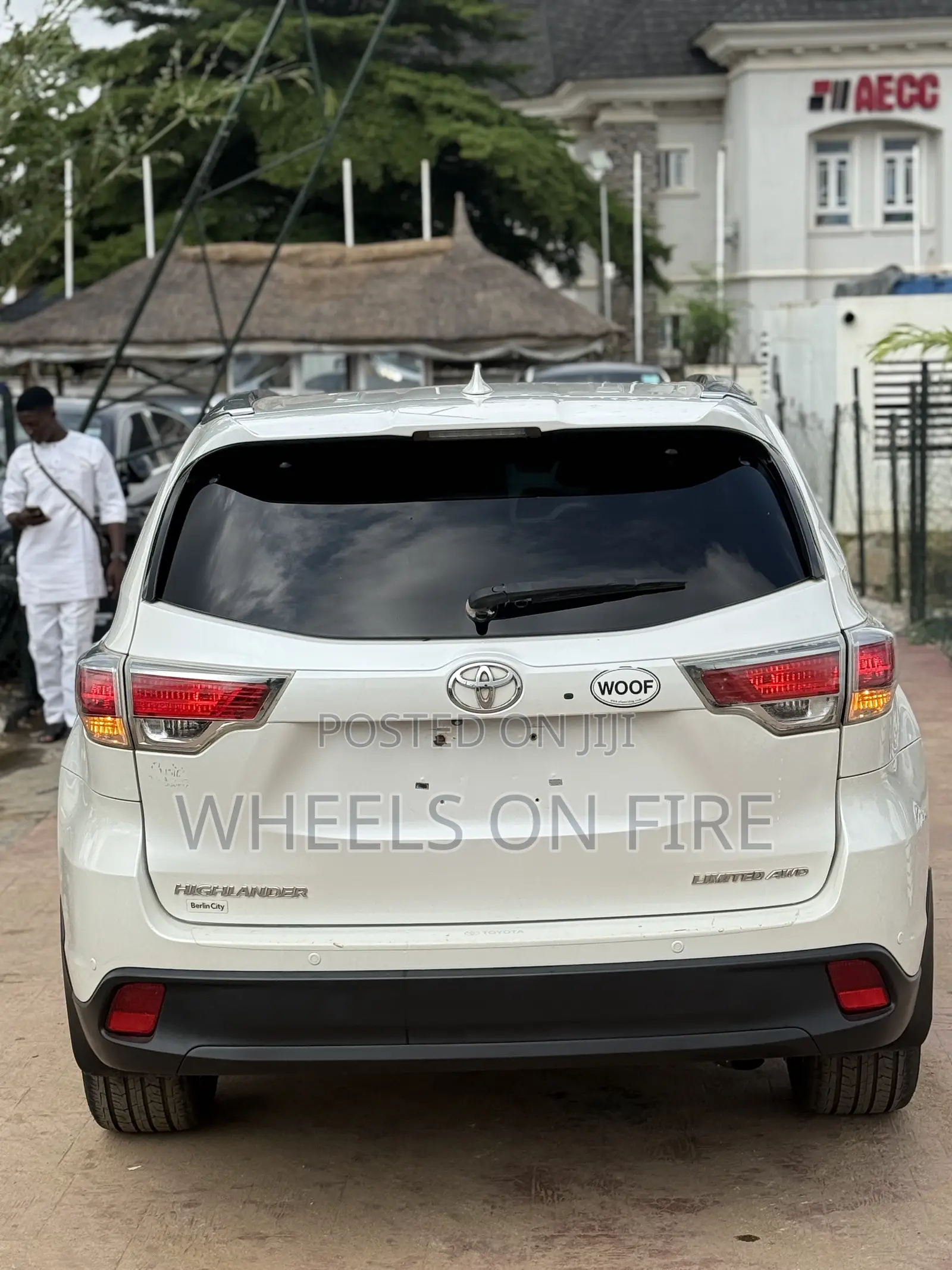 Toyota Highlander Limited 4dr SUV AWD (3.5L 6cyl 6A) 2014 White