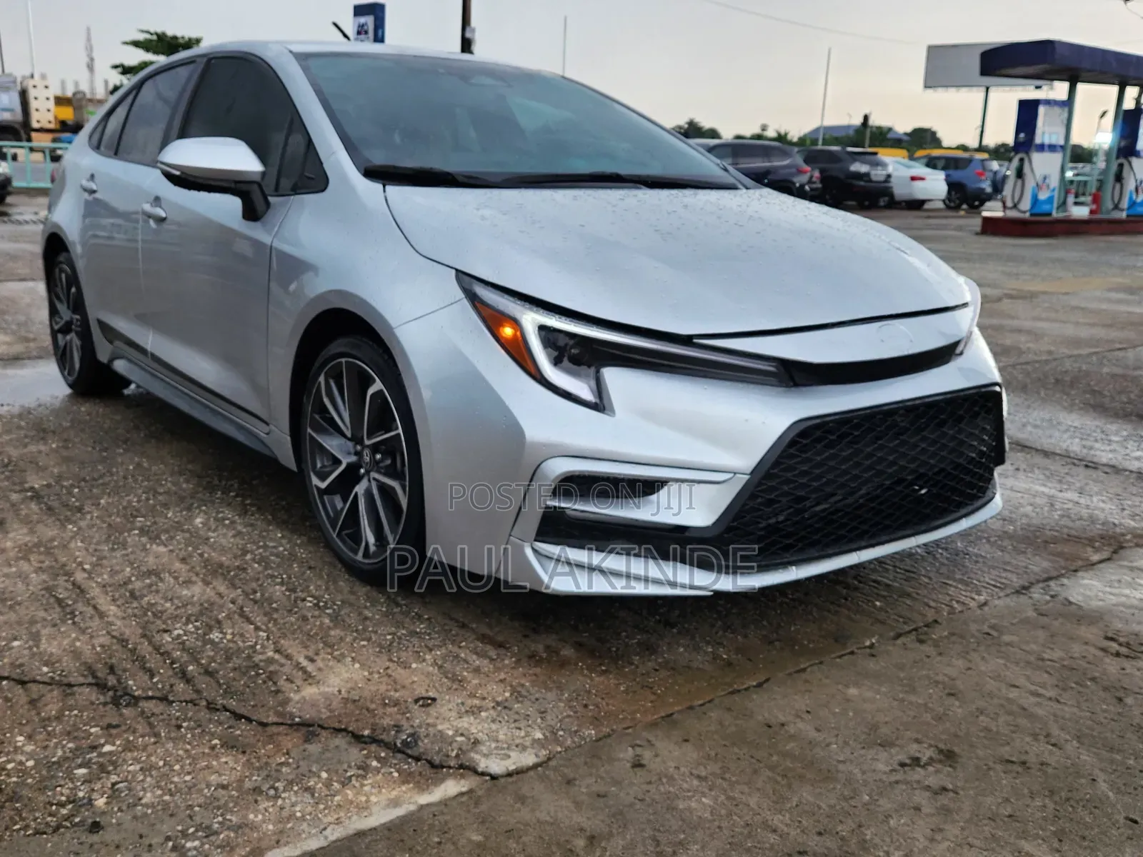 Toyota Corolla SE 2024 Silver