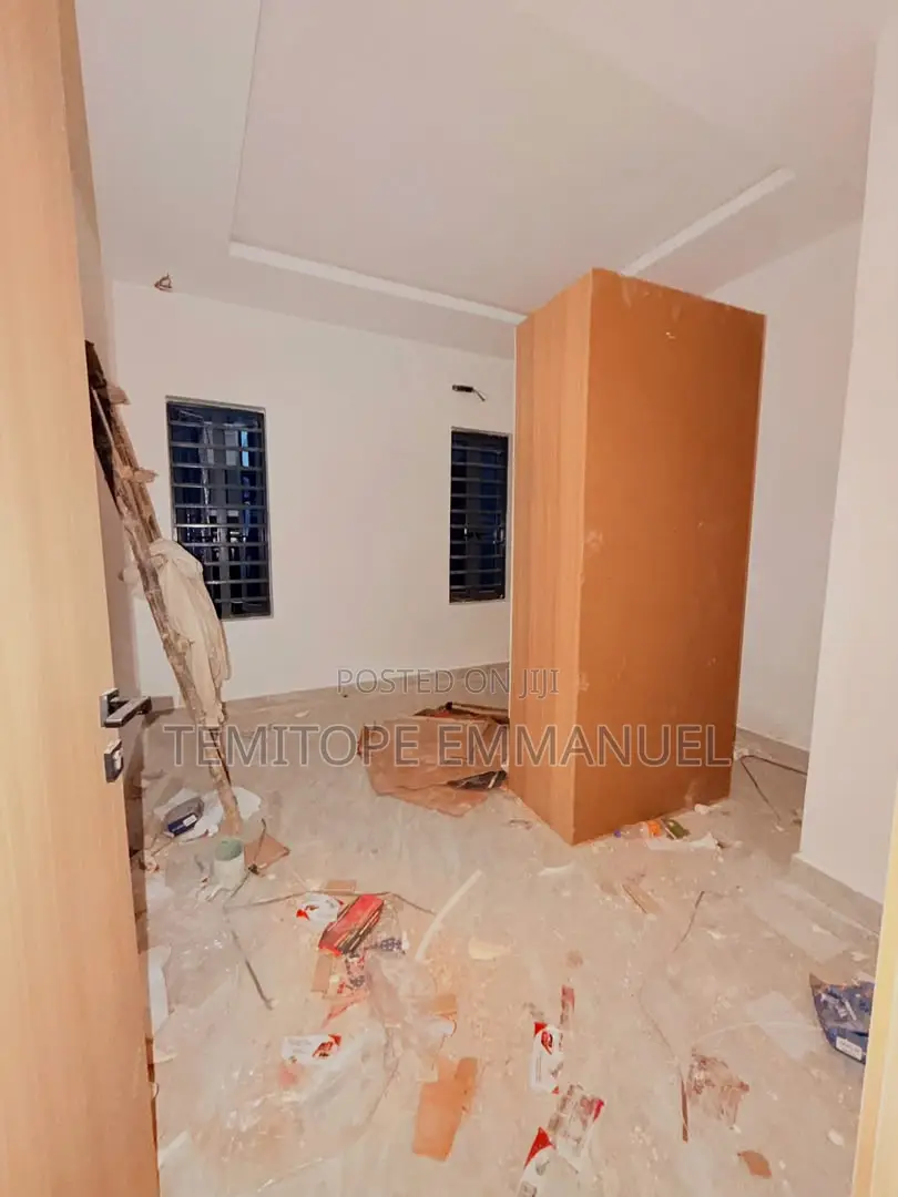 Furnished 3bdrm Duplex in Ogba for sale