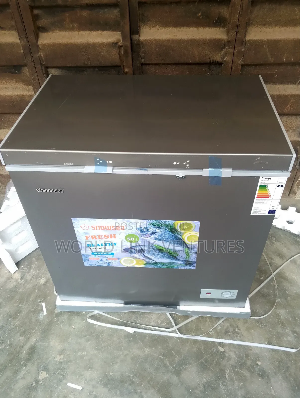 Snowsea Chest Freezer Model 308, 220 Liters