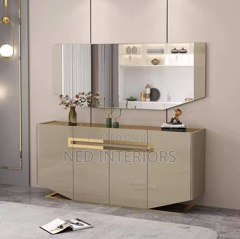 Luxury Console Cabinet With Mirror