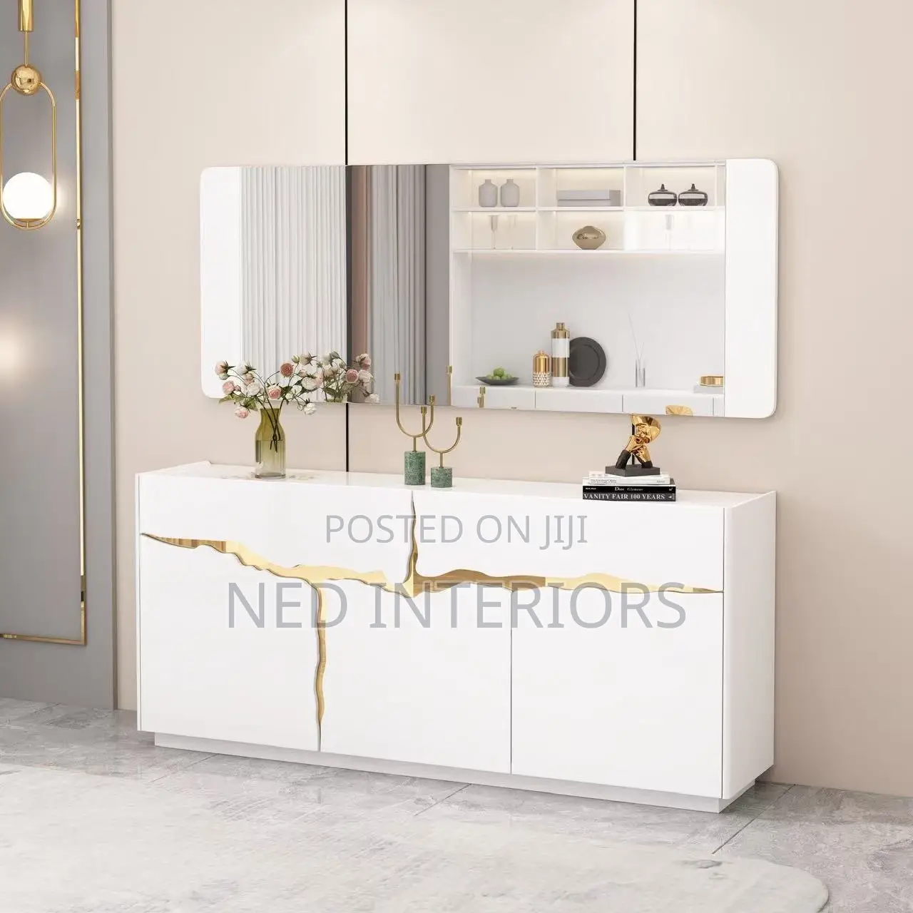 Luxury Console Cabinet With Mirror