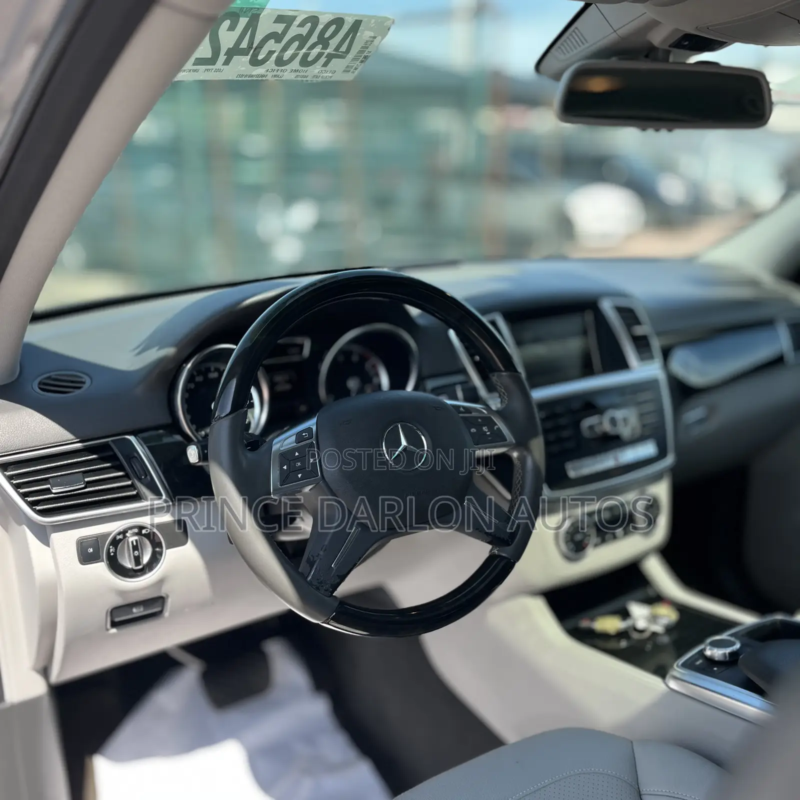 Mercedes-Benz M Class ML350 4MATIC 4dr SUV AWD (3.5L 6cyl 7A) 2015 Gray