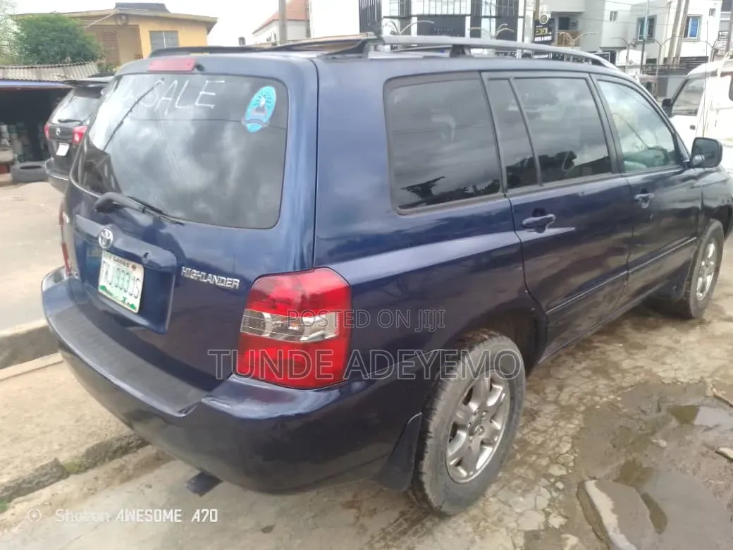 Toyota Highlander 2005 Blue