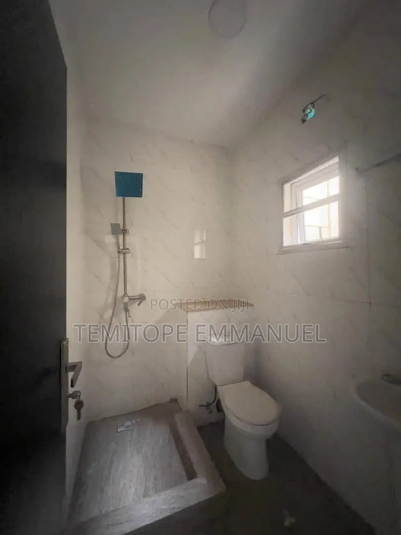 Furnished 4bdrm Duplex in Berger for sale