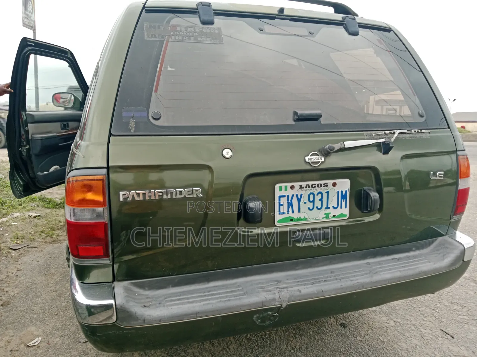 Nissan Pathfinder Automatic 2000 Brown
