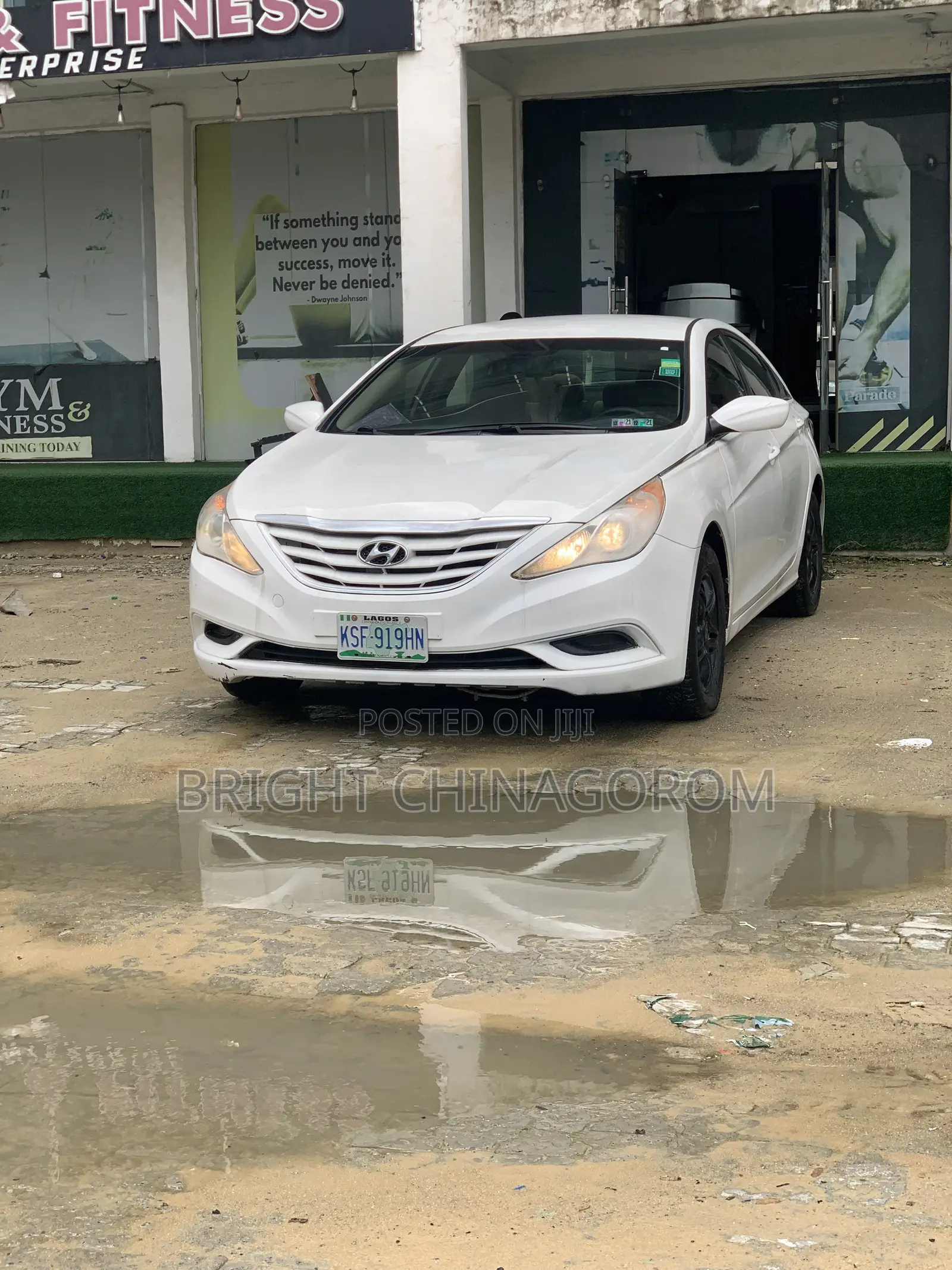 Hyundai Sonata SE 2.0T Sedan FWD (2.0L 4cyl 6A) 2012 White