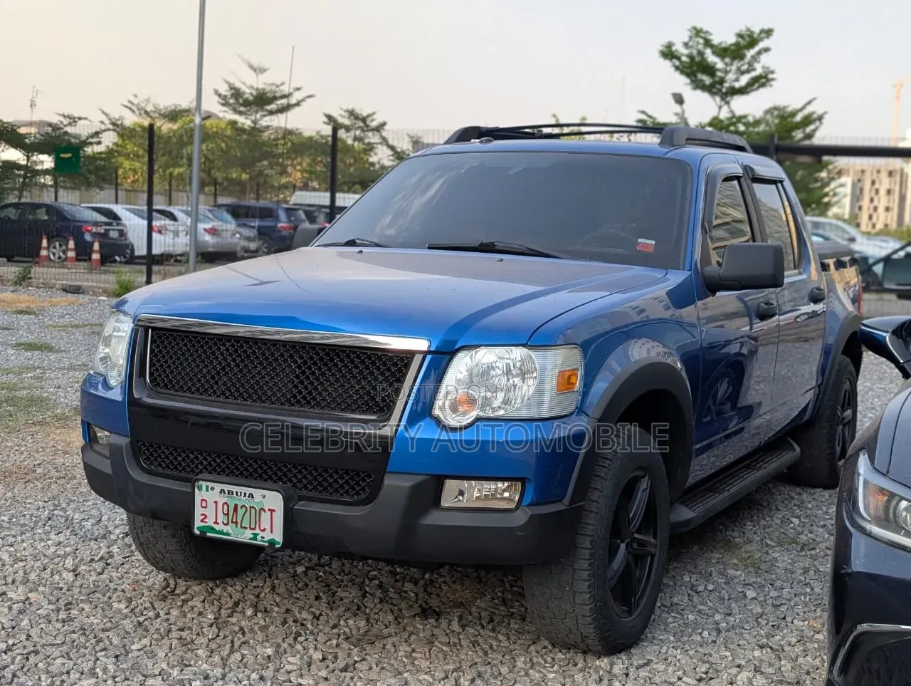 Ford Sport Trac 2010 Blue