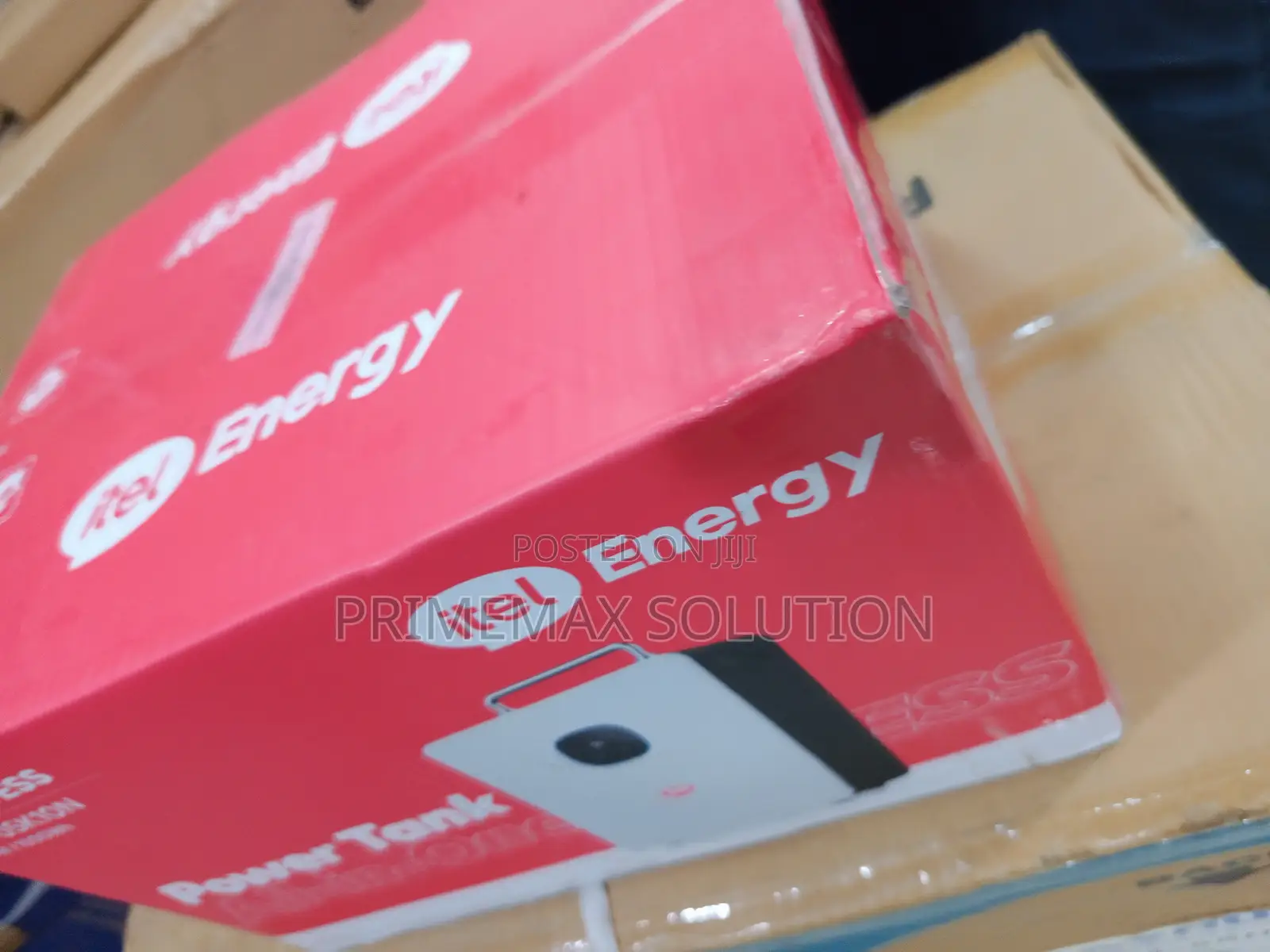 Charge Fast With Solar – Itel Power Tank 500w