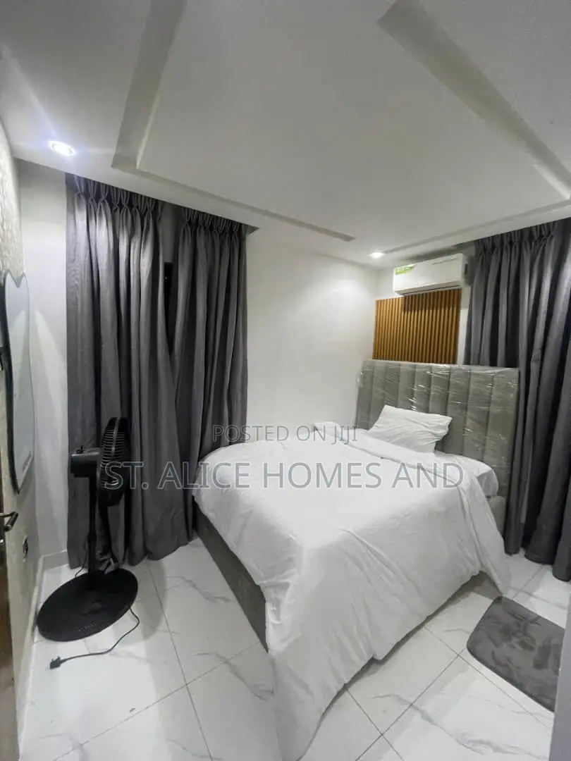 1 Bedroom Apartment - Fully Serviced & Airport Close, Surulere, Lagos