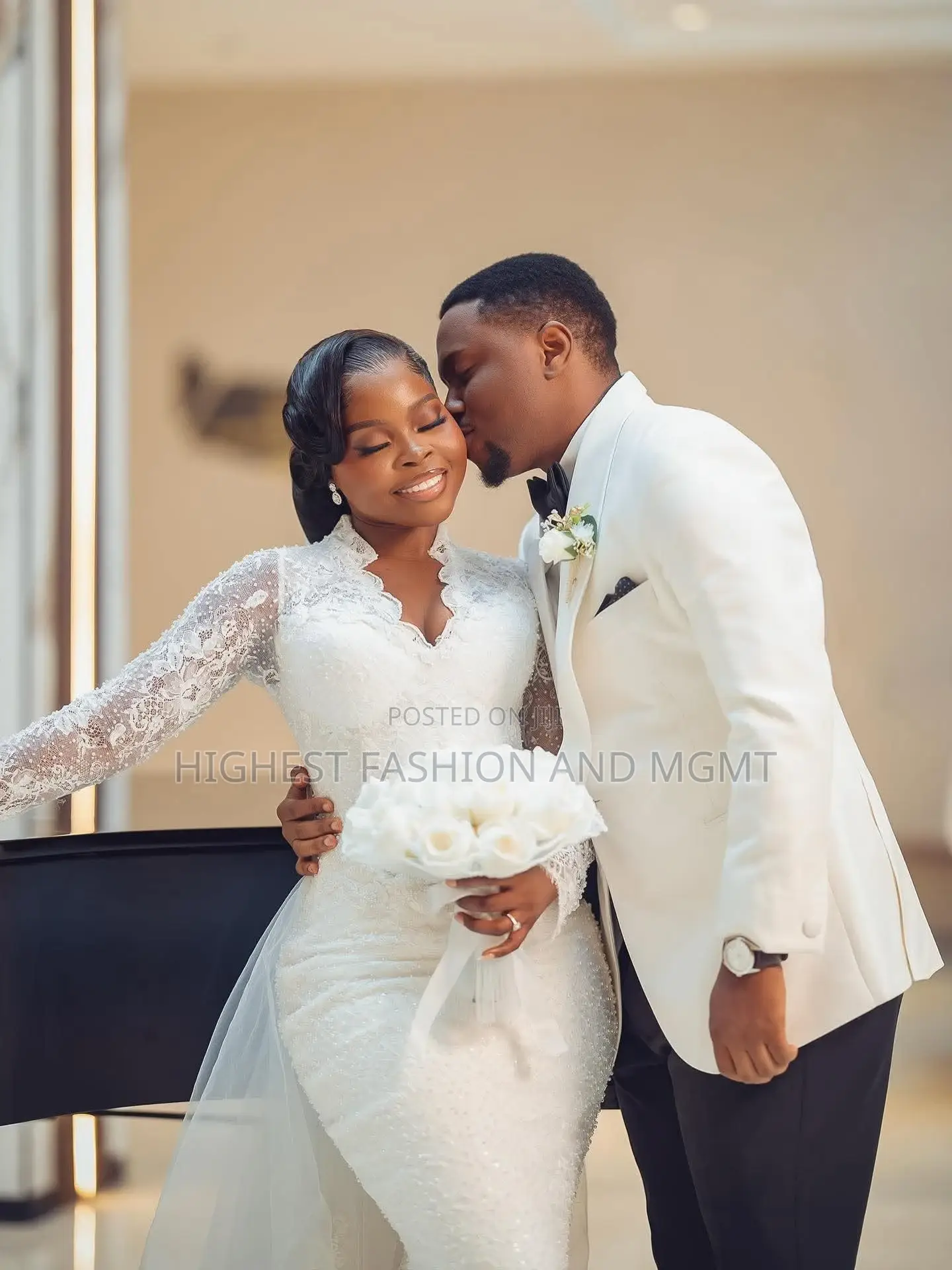 Scalloped High-Neck Bridal Dress With Floral Lace Sleeves