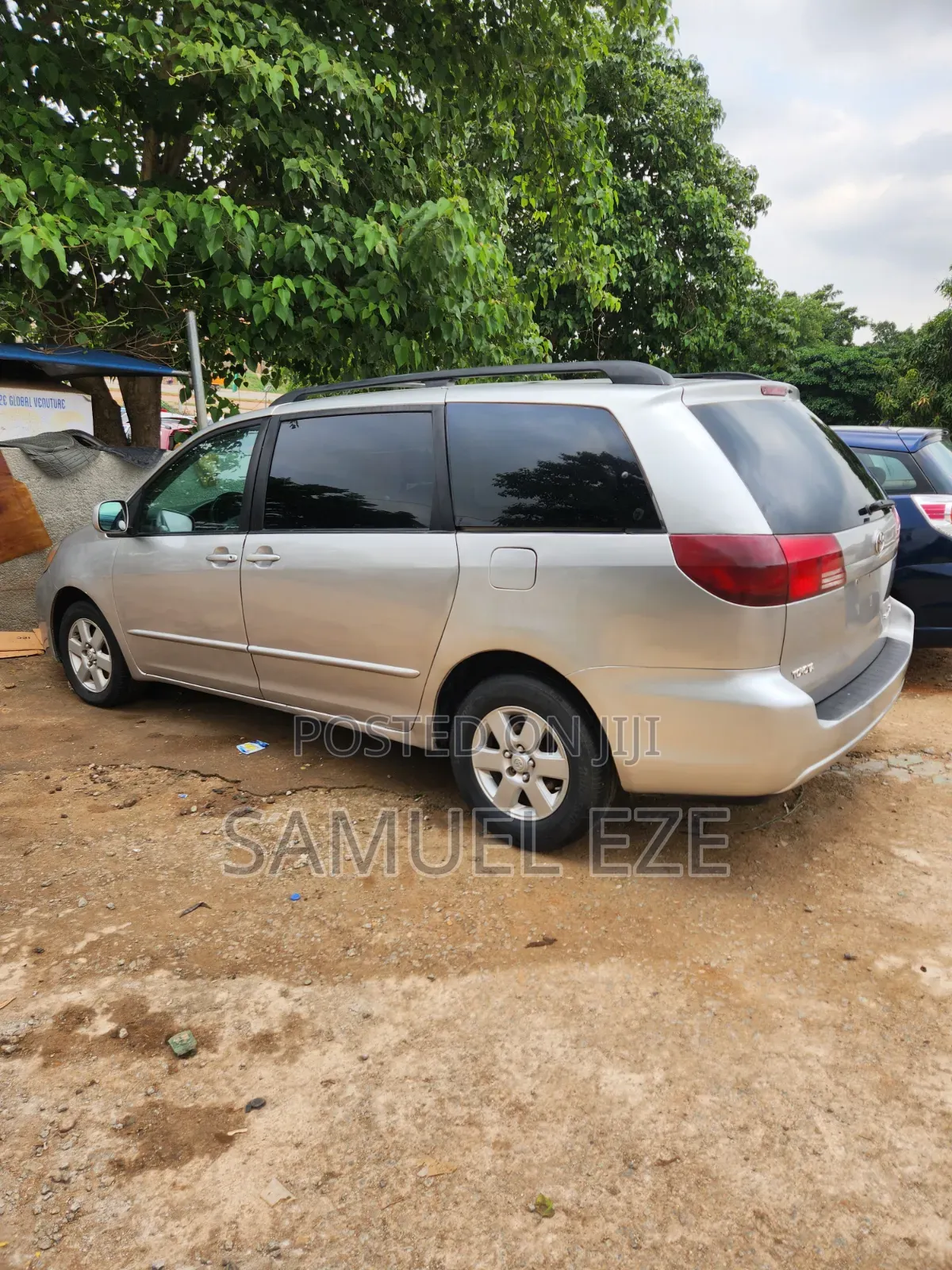 Toyota Sienna 2005 Silver