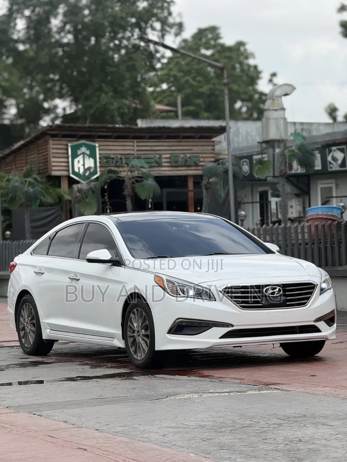Hyundai Sonata Limited 4dr Sedan (2.4L 4cyl 6A) 2015 White