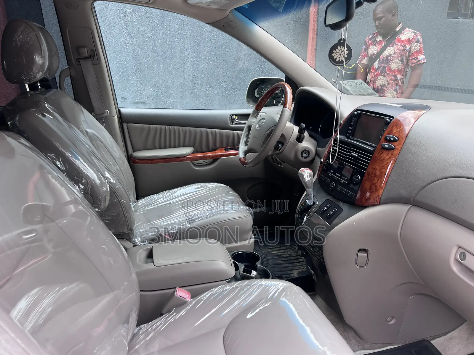 Toyota Sienna XLE Limited AWD 2006 Gold