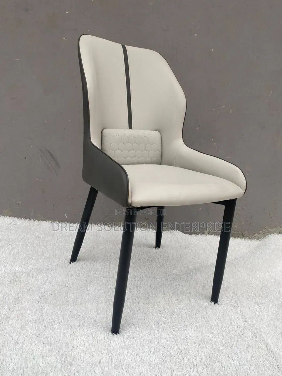 Quality Dinning Table With Six Chairs